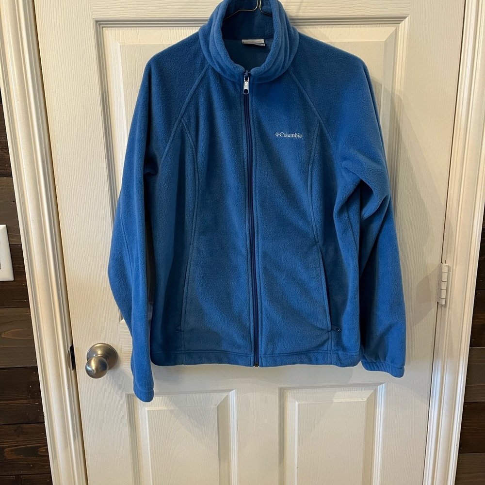 3/$20 SALE! Columbia Women’s Blue Fleece Jacket, Size Medium